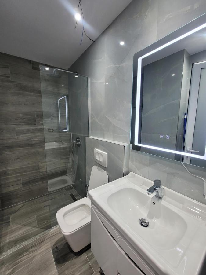 Blue Season Apartment Ksamil Luaran gambar