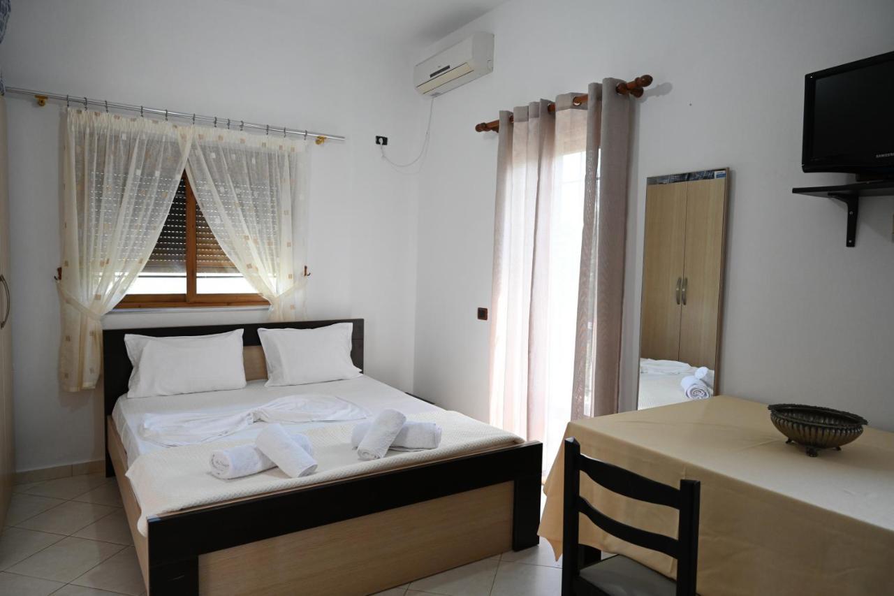 Blue Season Apartment Ksamil Luaran gambar