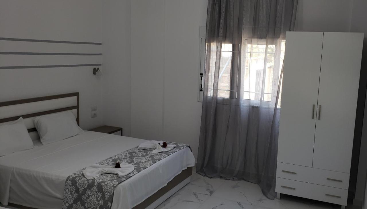 Blue Season Apartment Ksamil Luaran gambar