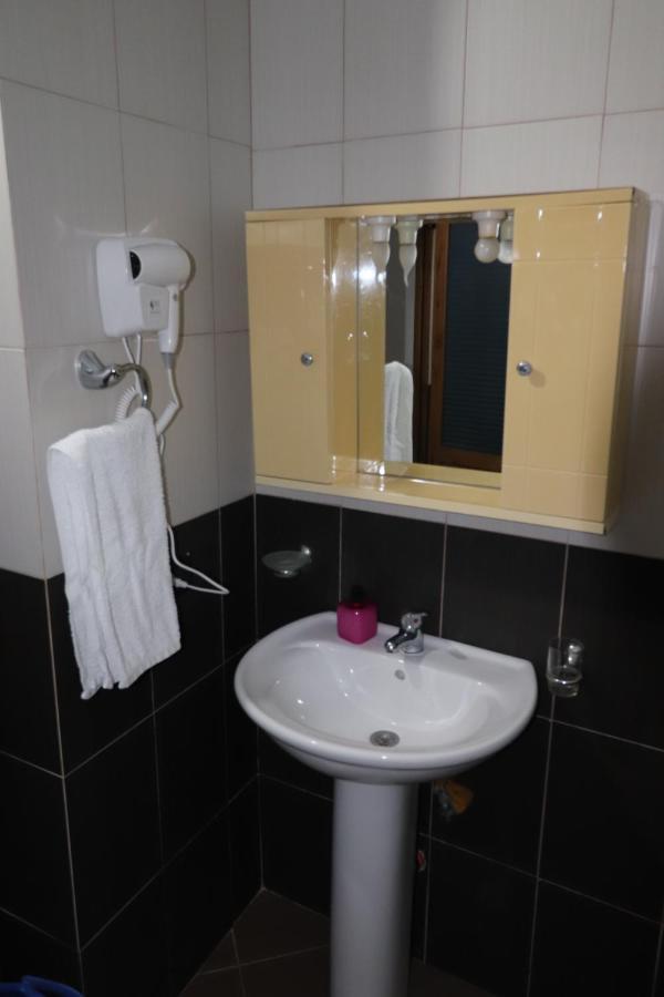 Blue Season Apartment Ksamil Luaran gambar
